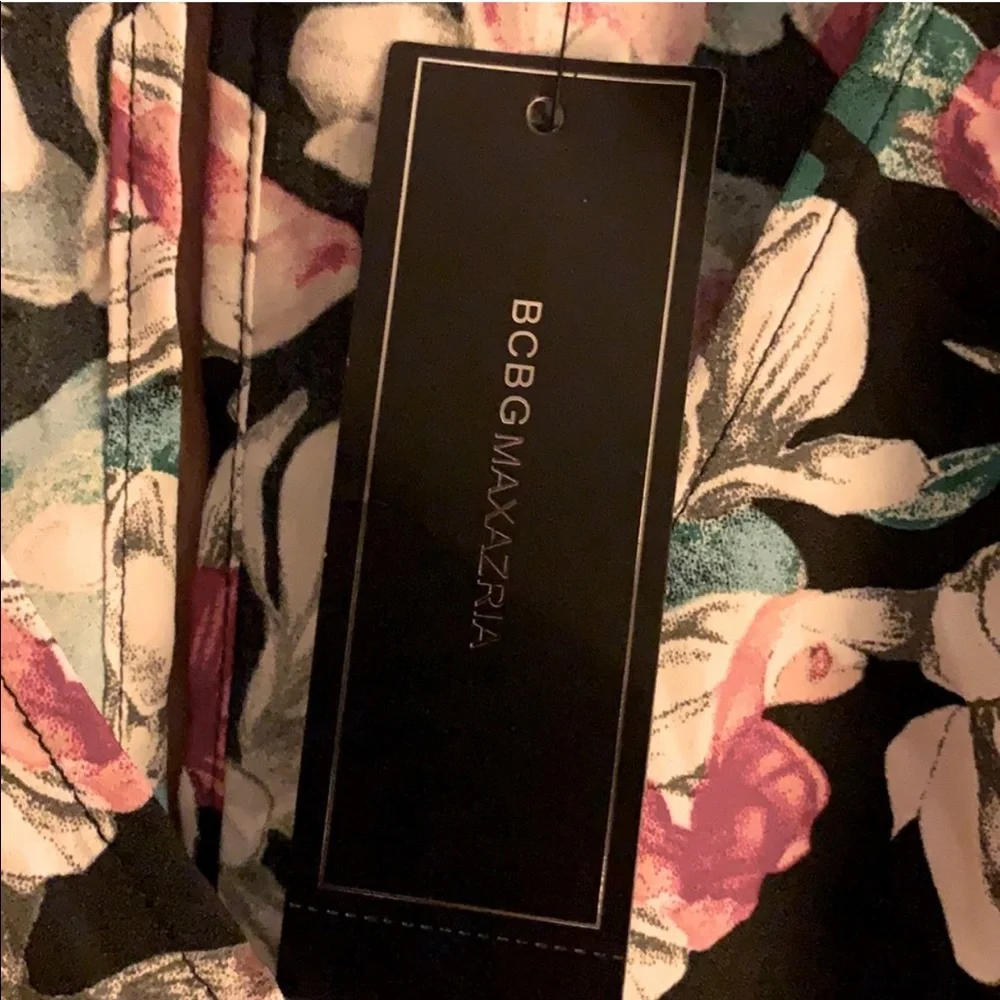 ⭐️2/$25⭐️ BCBGMAXAZRIA Romper - Picture 7 of 12